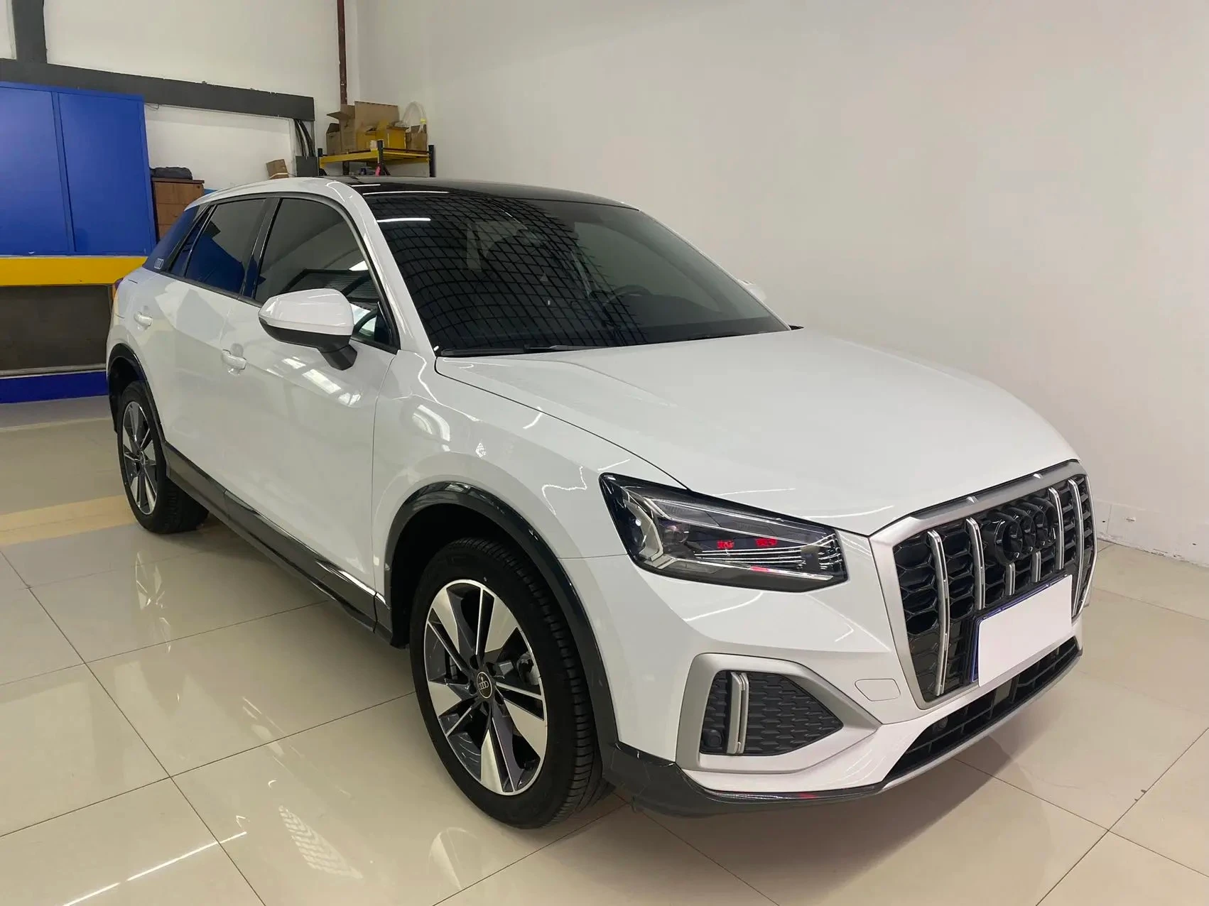 Audi Q2L 35TFSI Fashion Elegant Trim - exterior