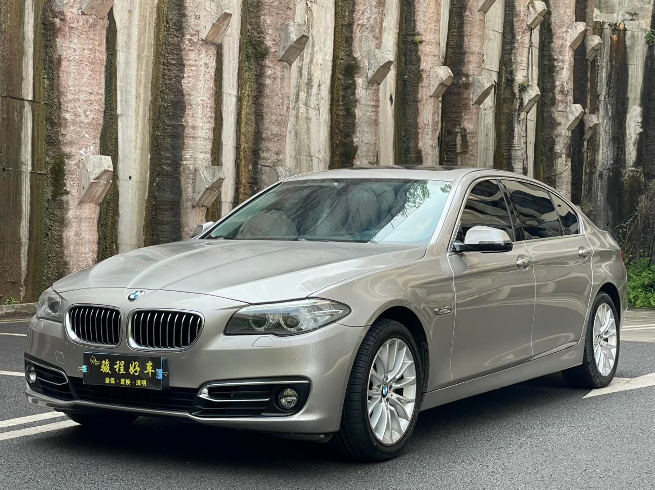BMW 525Li 