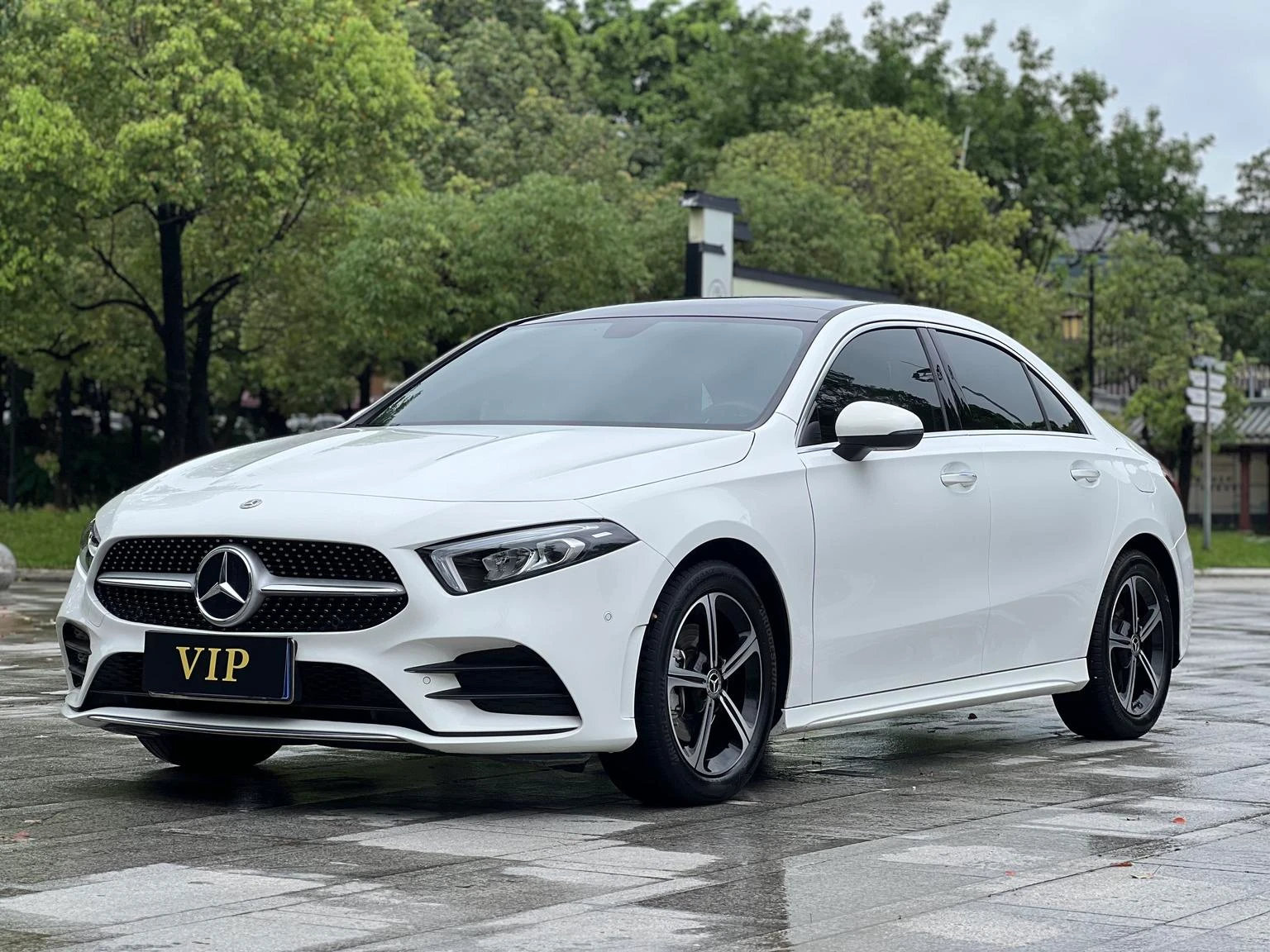 Mercedes-Benz A-Class A200 L Sport