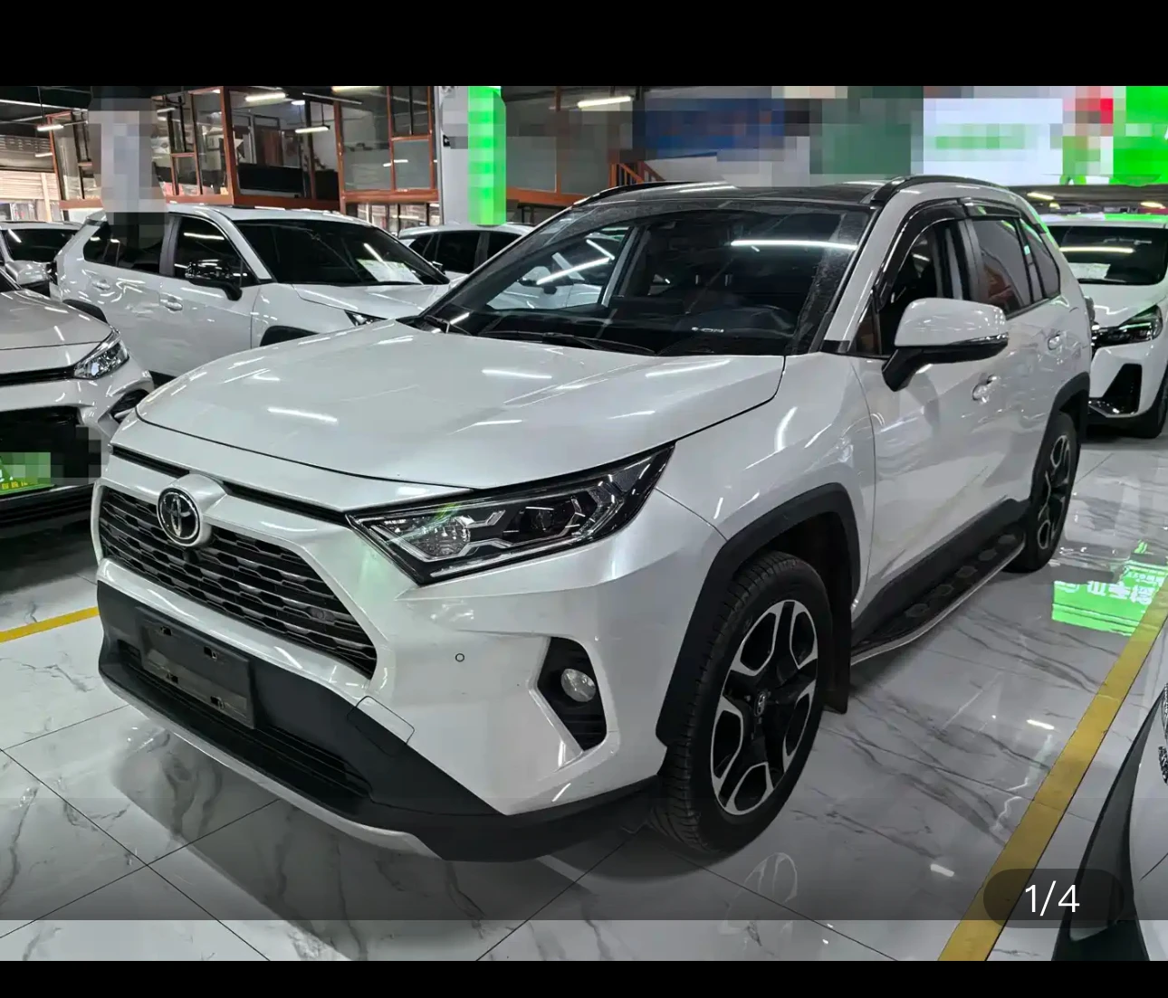 Toyota RAV4 2.0L CVT 4WD (Premium Trim)