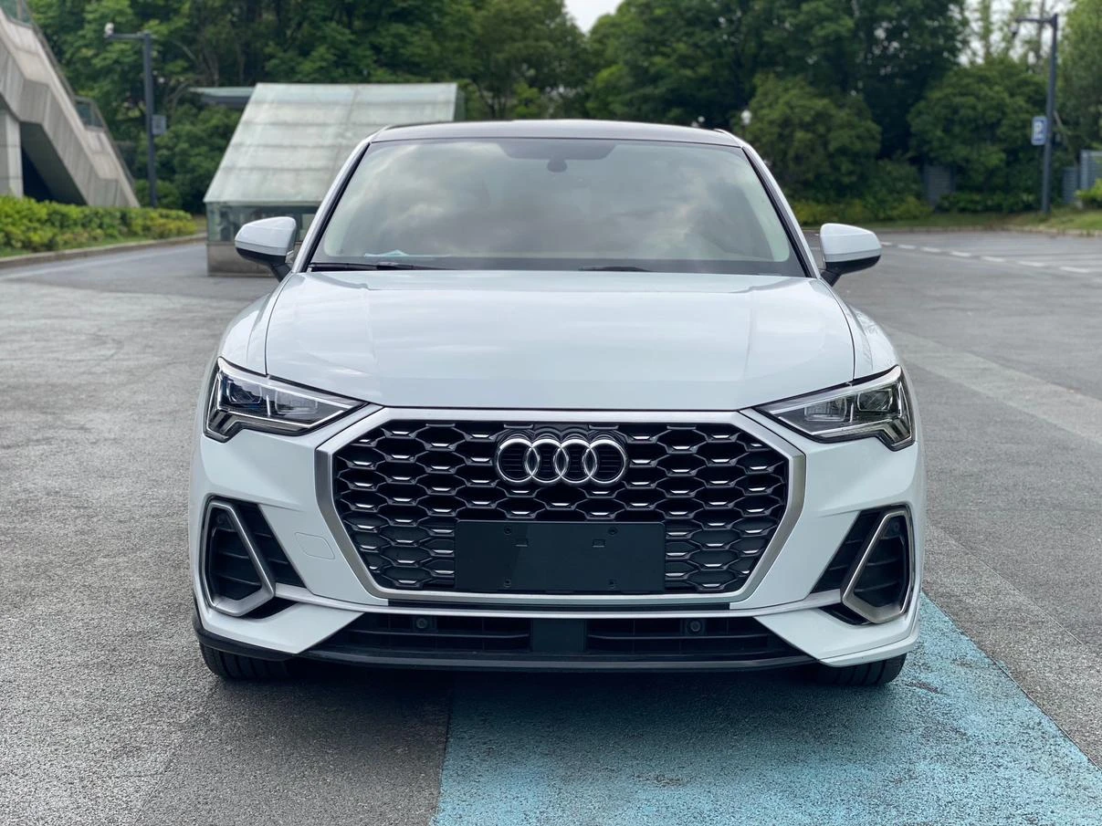 Audi Q3 Sportback  40 TFSI  - exterior