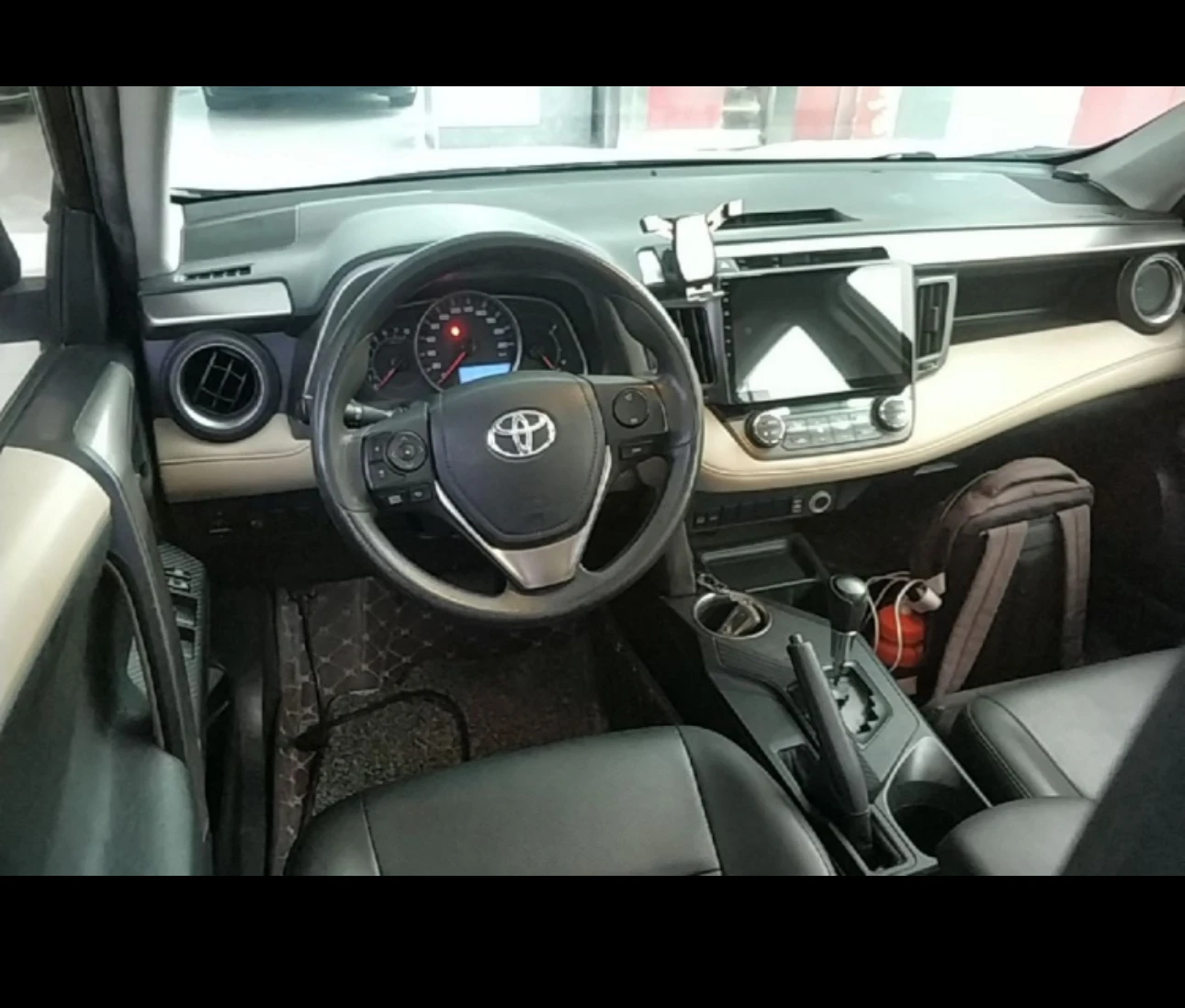 Toyota RAV4 Rongfang CVT 2WD - interior