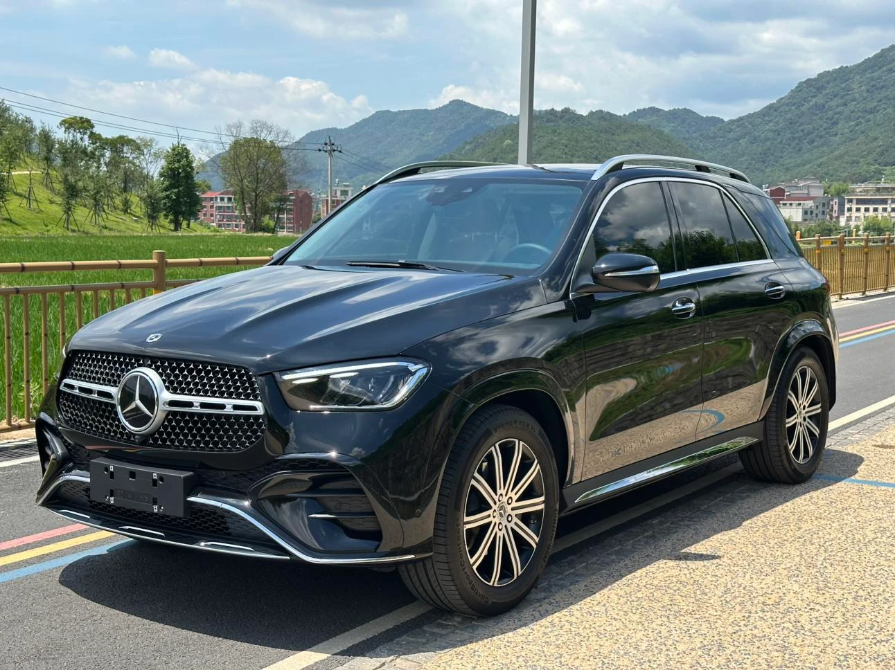 Mercedes-Benz GLE-Class GLB350 4MATIC Fashion