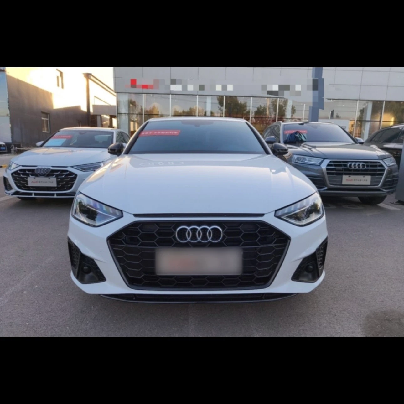Audi A4L 40 TFSI Premium Dynamic - exterior