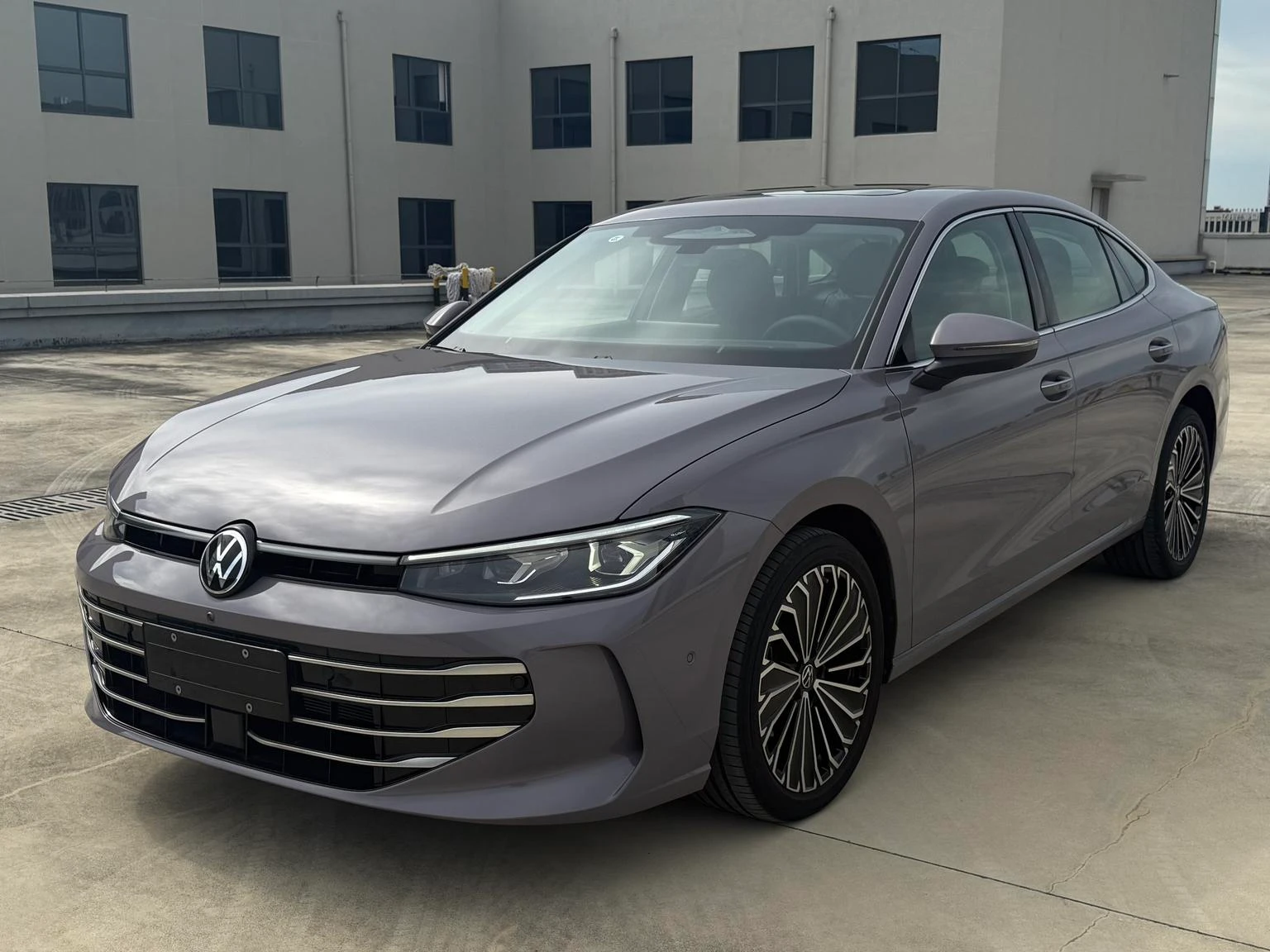 Volkswagen Passat Pro 380TSI Dragon Honor Edition