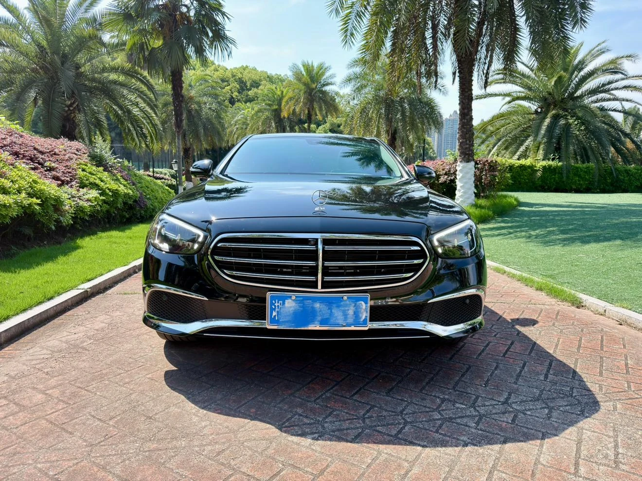 Mercedes-Benz E-Class  300 L Luxury Edition Sedan