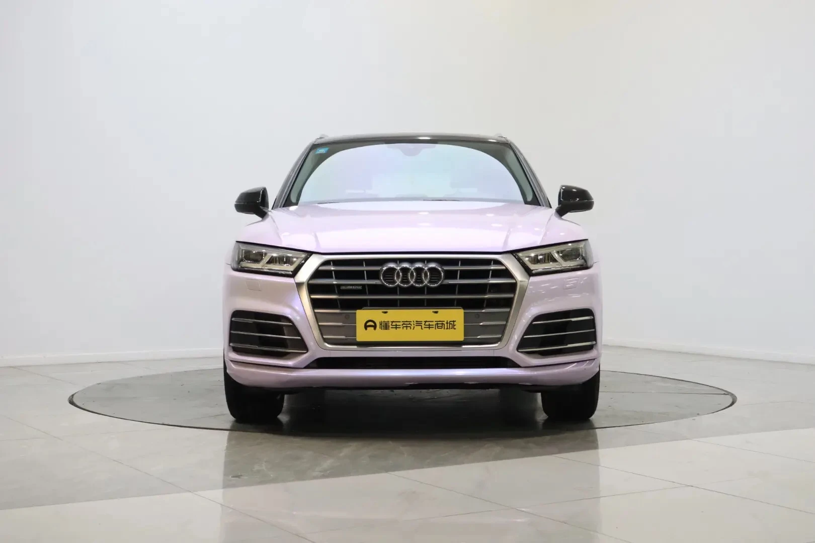 Audi Q5L 40TFSI  Fashion Model - exterior