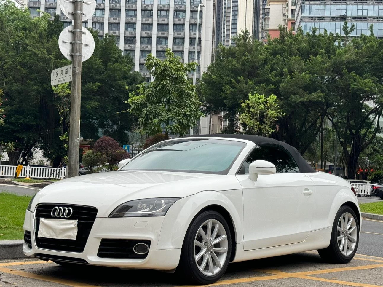 Audi TT Coupe 2.0TFSI - exterior