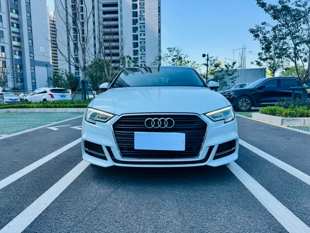 Audi A3 Limousine 35TFSI Fashion Line - exterior