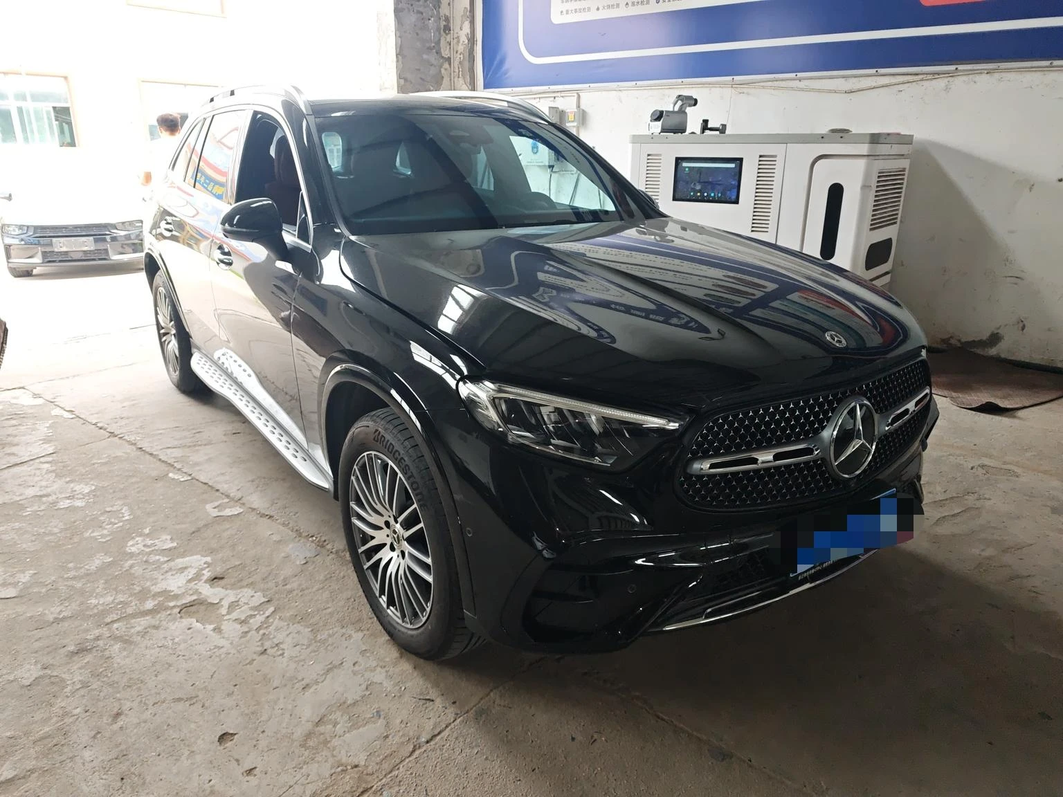 Mercedes-Benz GLC-class 300 L 4MATIC Dynamic - exterior