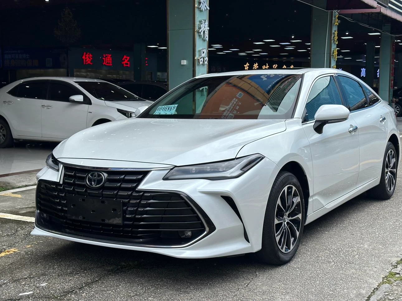Toyota Avalon 2.0L CVT Luxury Edition