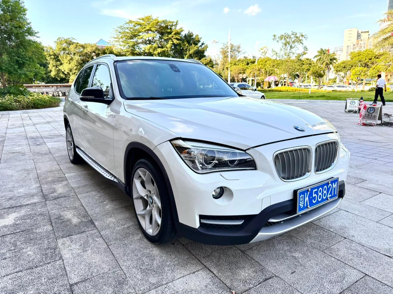 BMW X1 xDrive20i - exterior