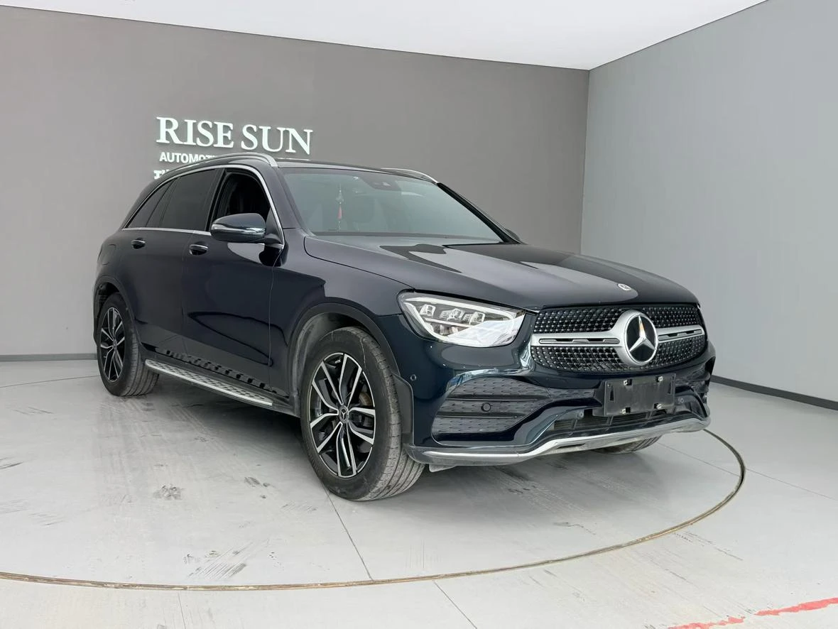 Mercedes-Benz GLC 300 L 4MATIC Dynamic Edition - exterior