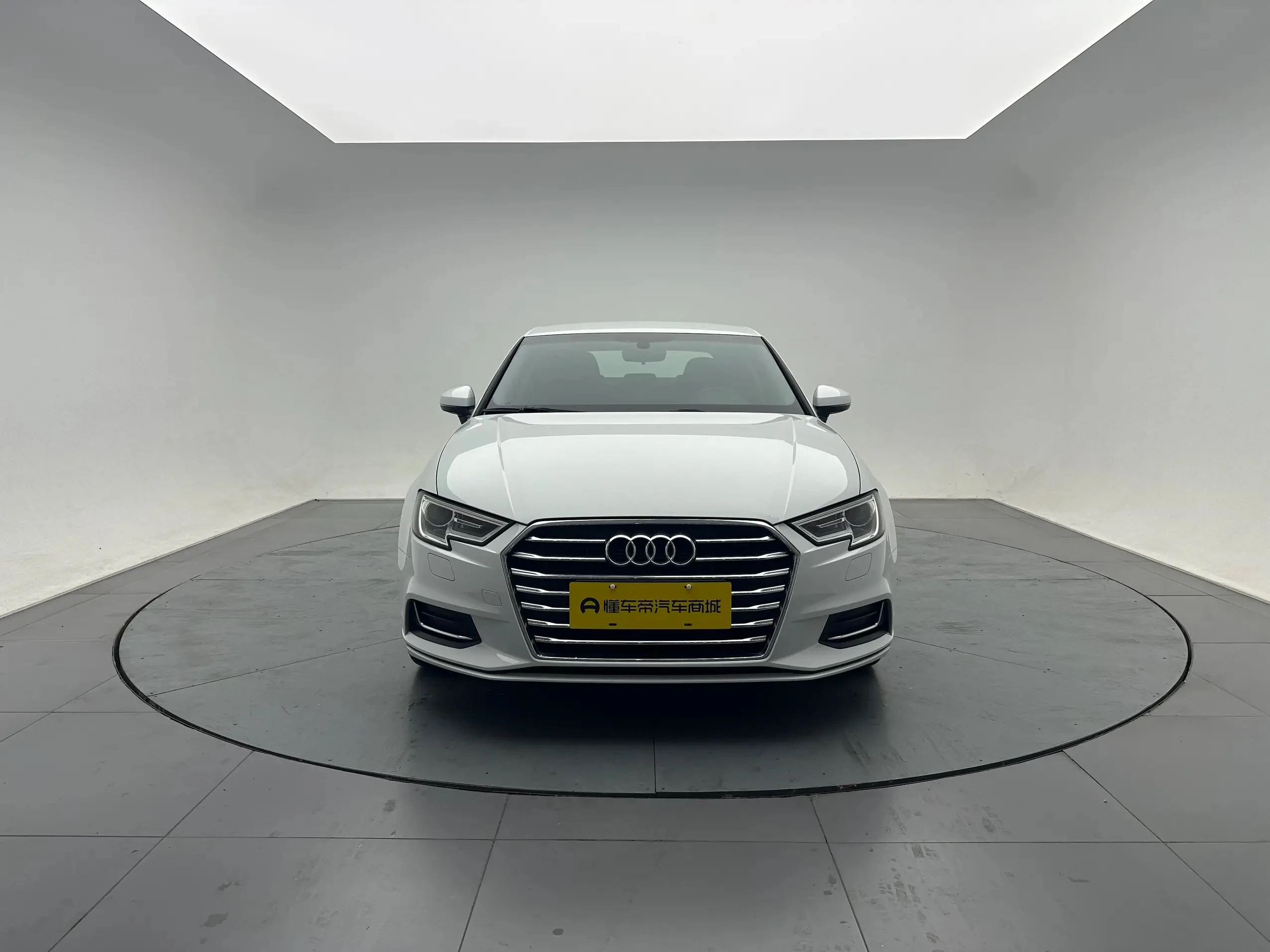 Audi A3 Limousine Progressive - exterior