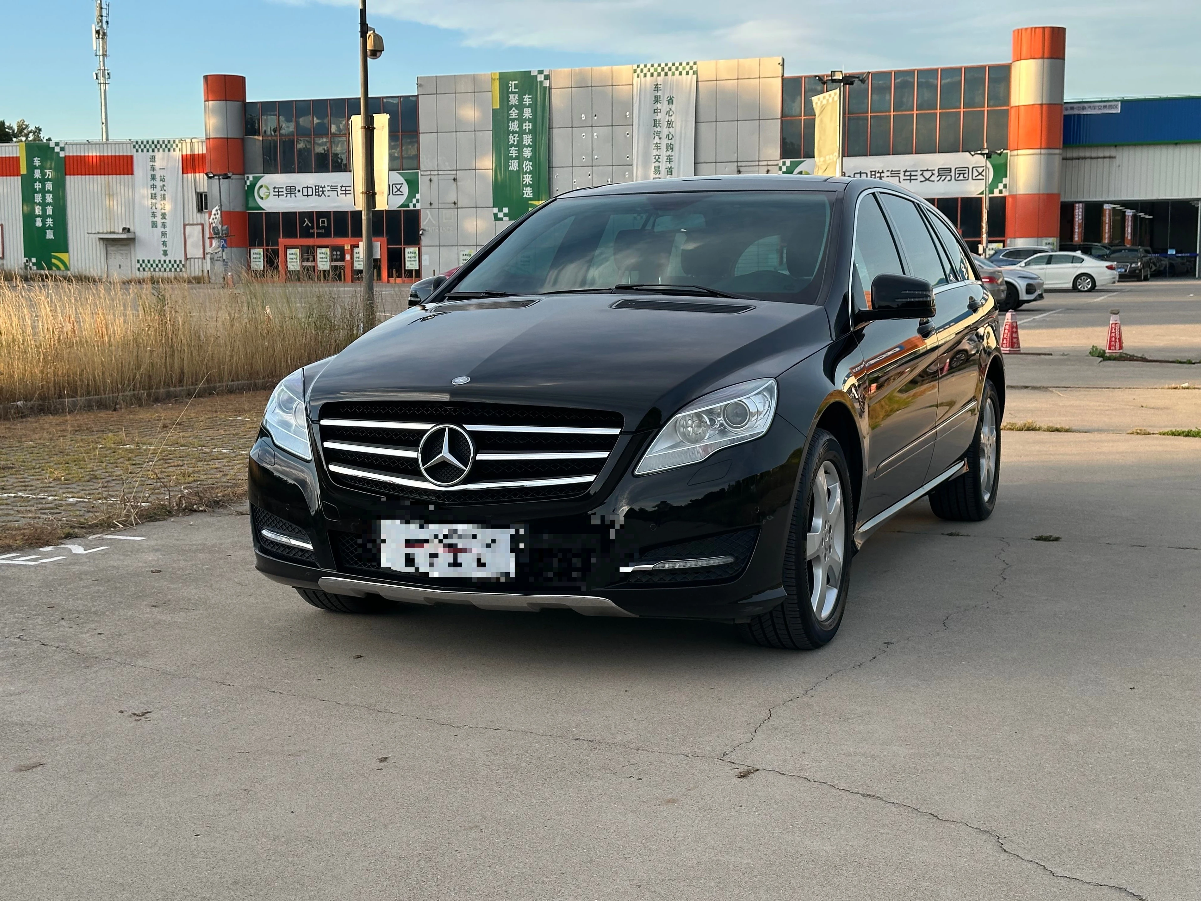 Mercedes-Benz R400  4WD