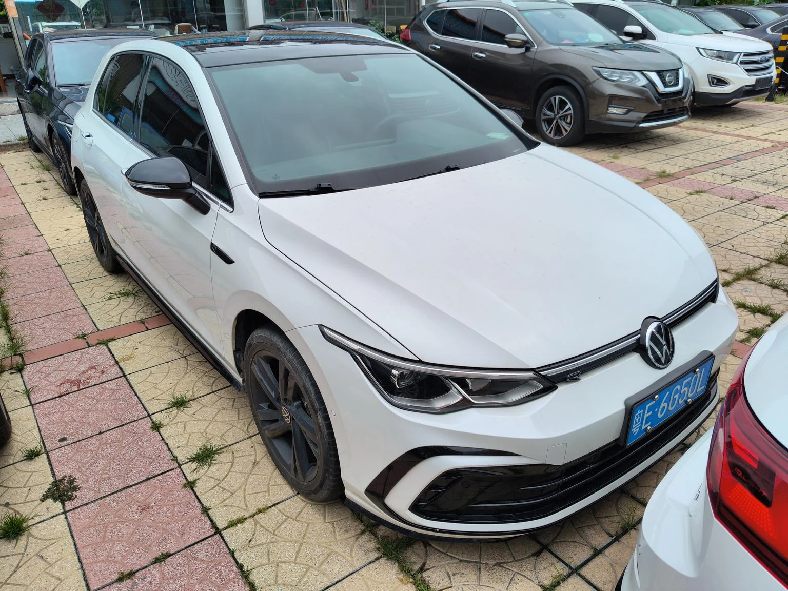 Volkswagen Golf 280TSI DSG R-Line Lite - exterior