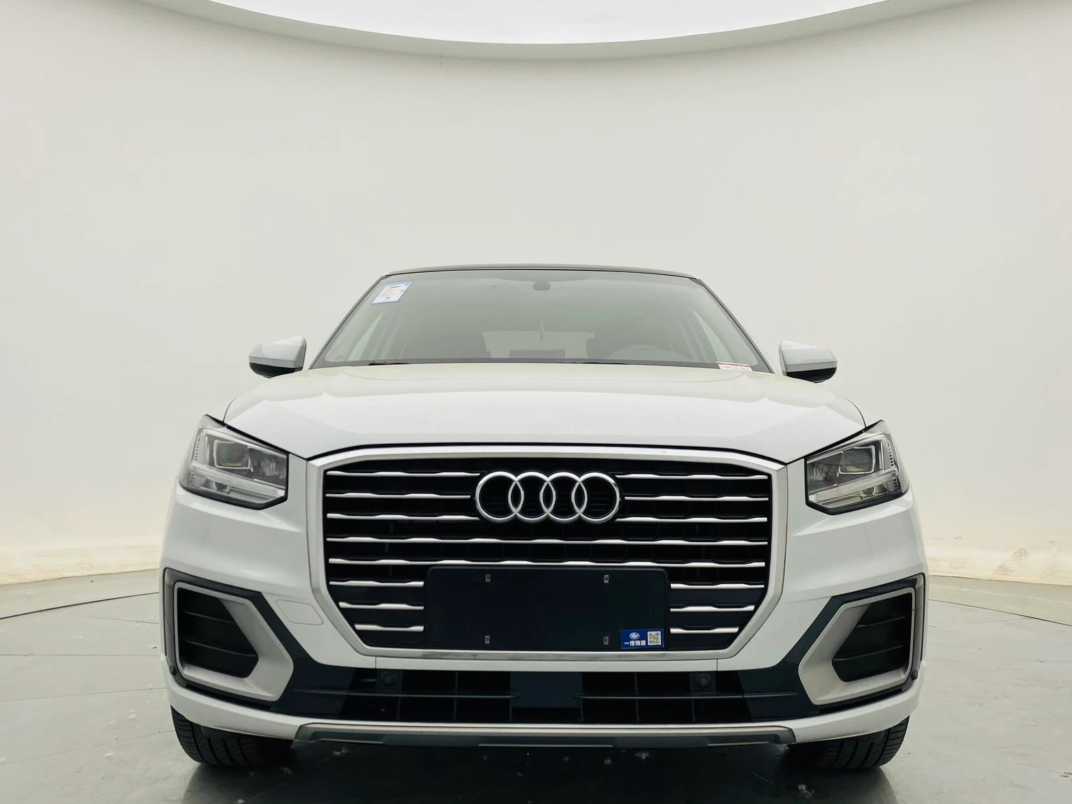 Audi Q2L 35TFSI Fashion - exterior