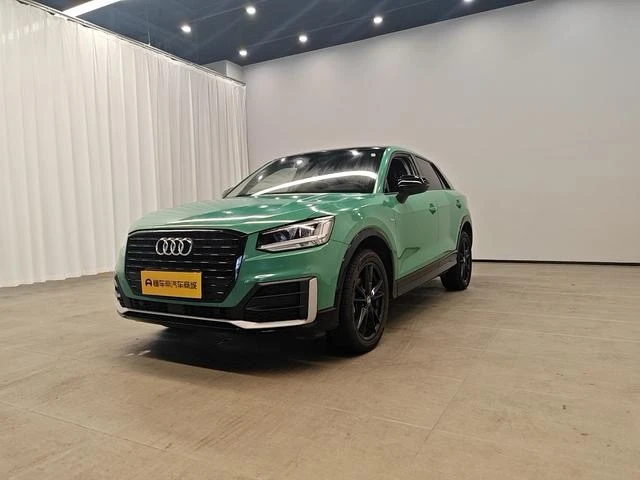 Audi Q2L 35TFSI Progressive Dynamic