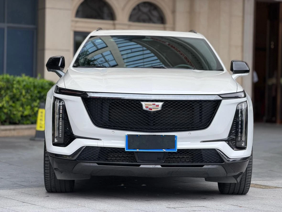 Cadillac XT5 28T AWD Platinum - exterior