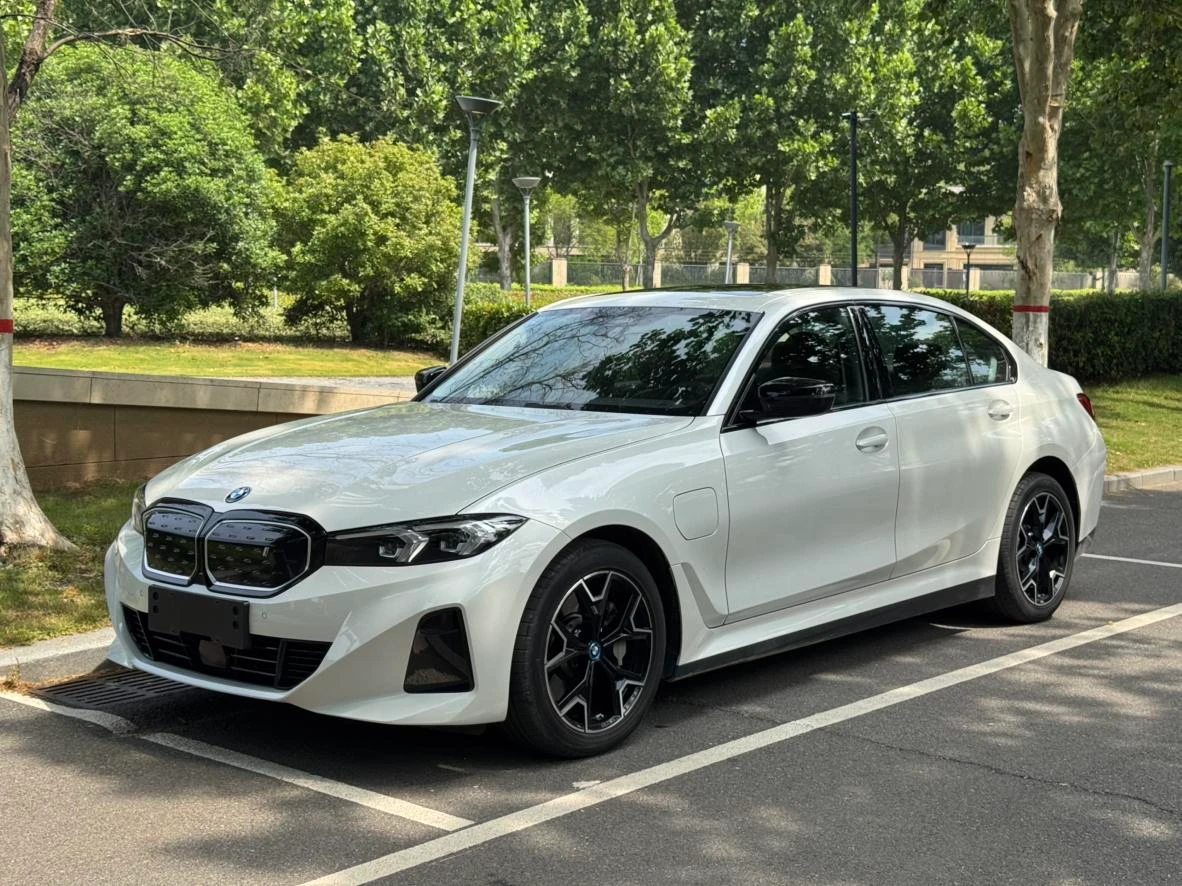 BMW i3 eDrive40L Night Package
