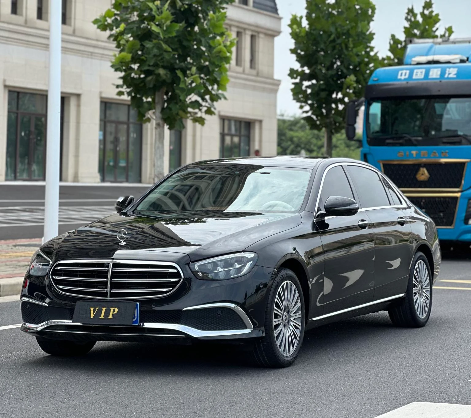 Mercedes-Benz E-Class E300 L