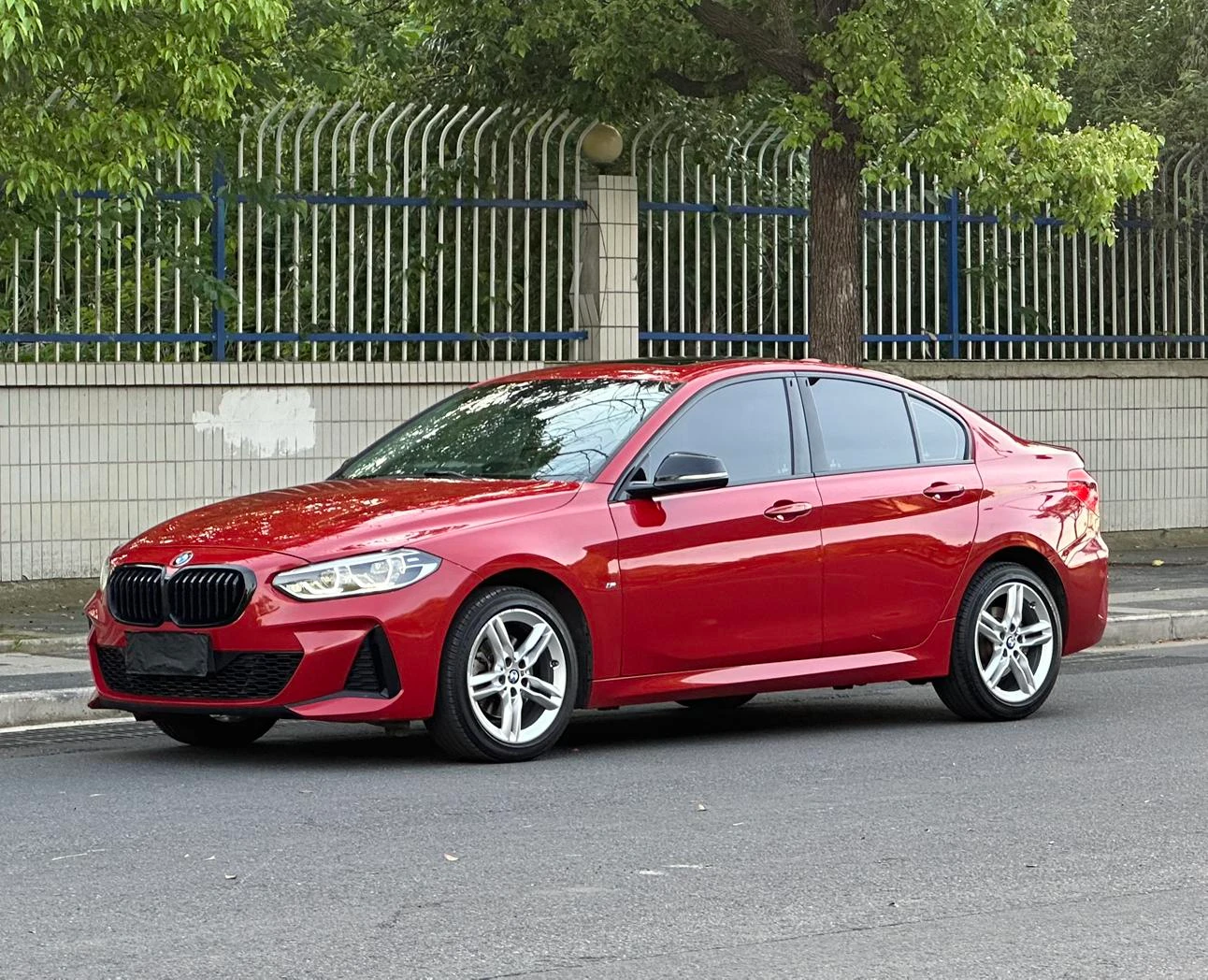 BMW 1 Series 120i M Sport Shadow Edition - exterior