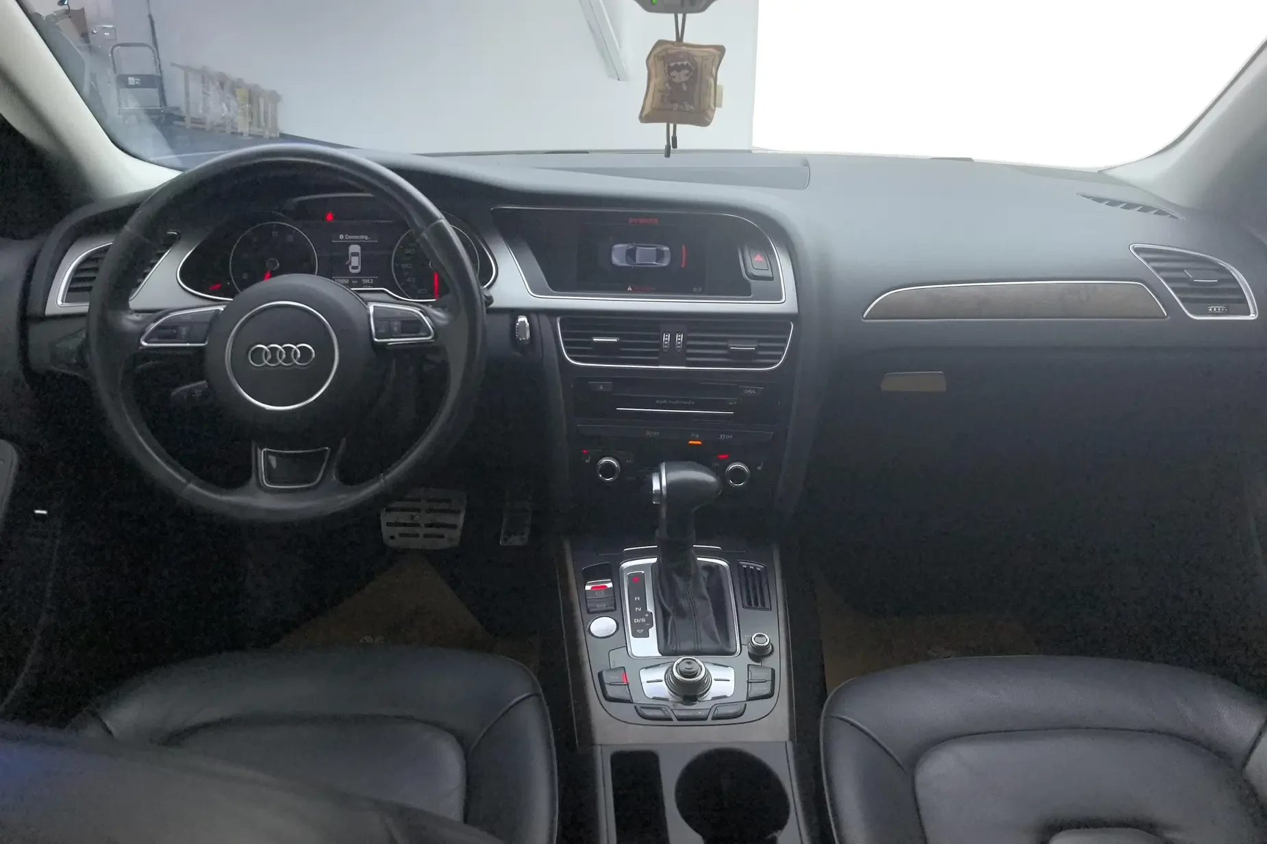 Audi A4L 35 TFSI  - interior