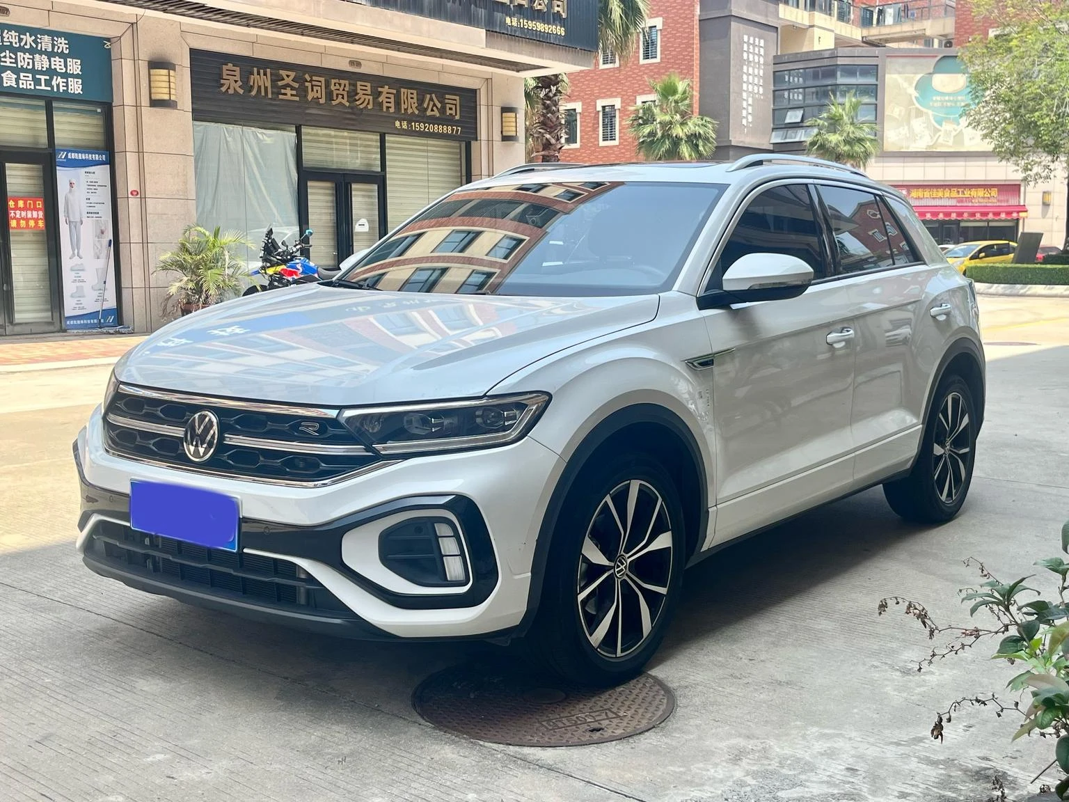 Volkswagen T-Roc 300TSI DSG Morning Light Edition