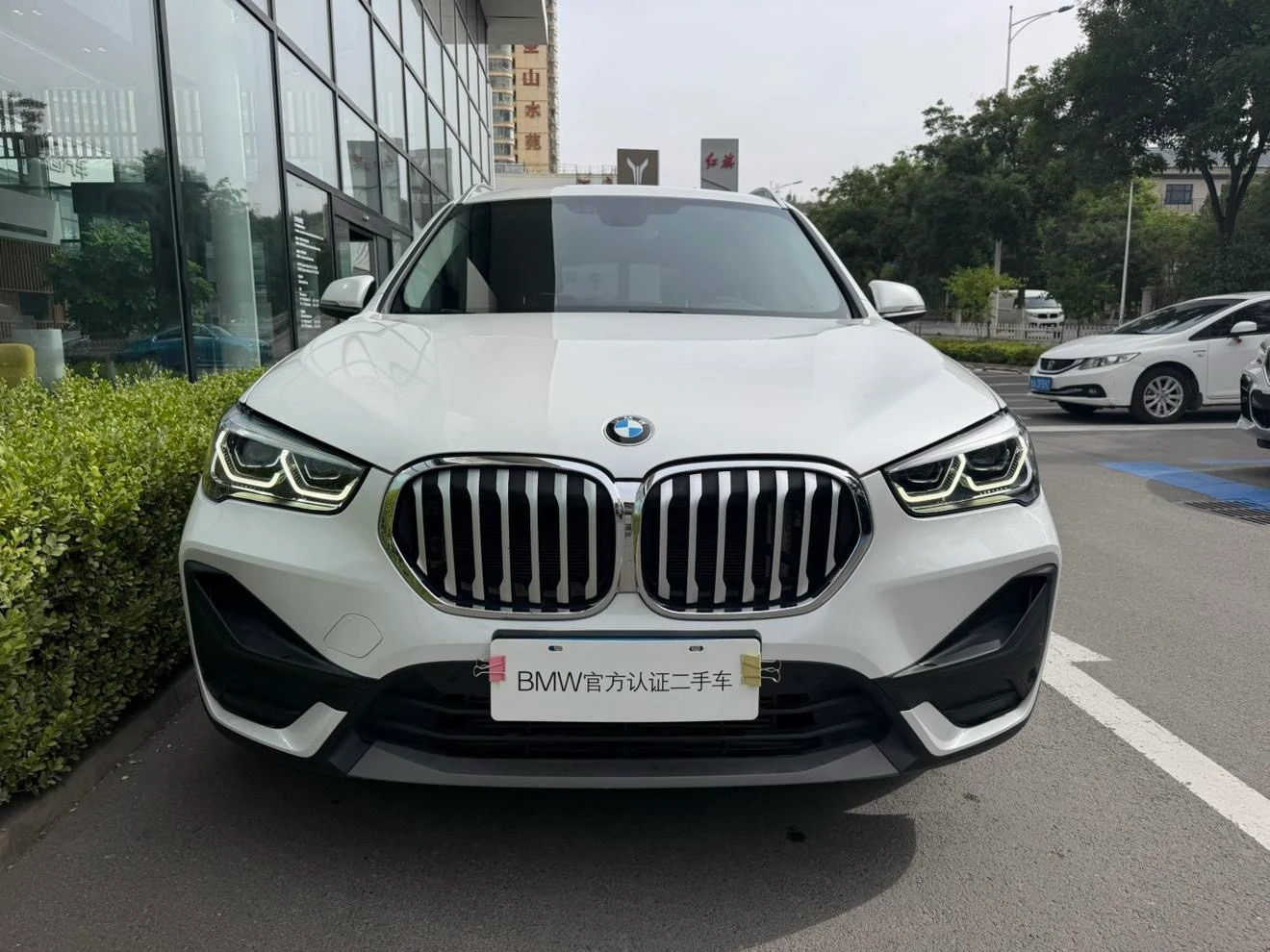 BMW X1 xDrive 25Li Leading - exterior