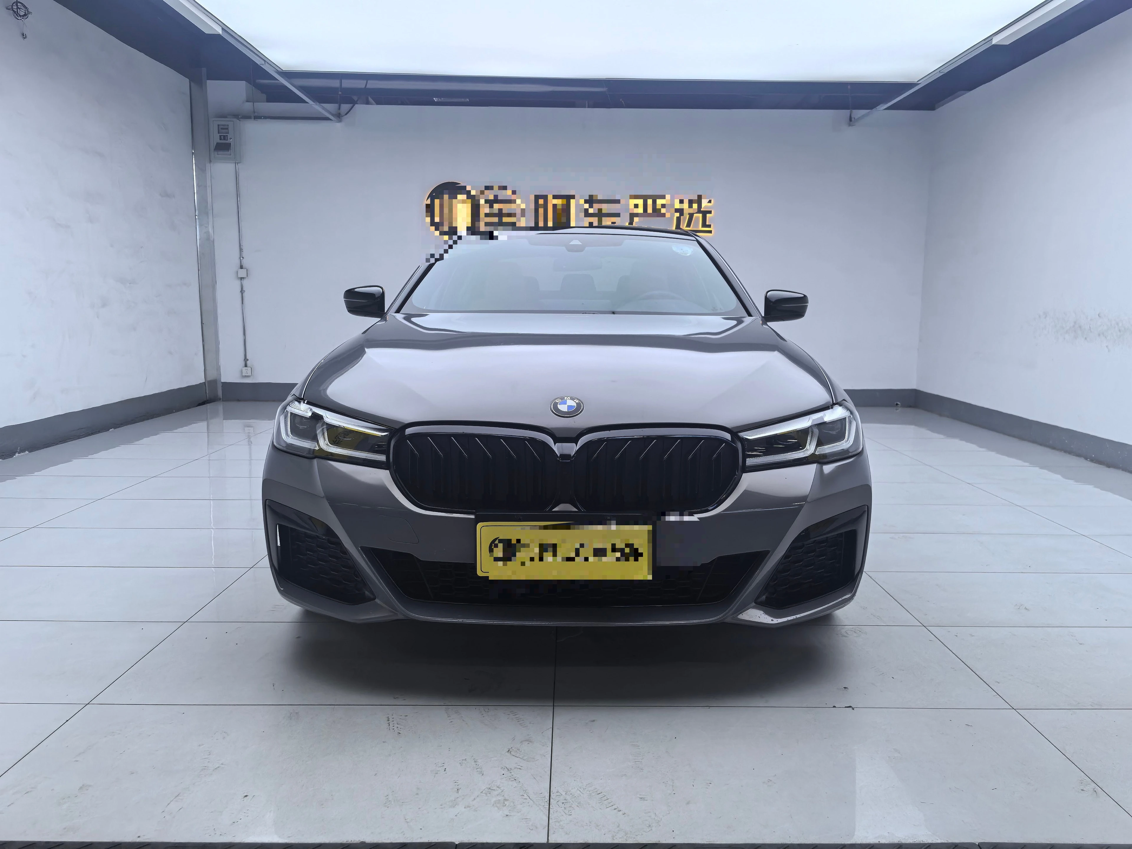 BMW 525i M Sport - exterior