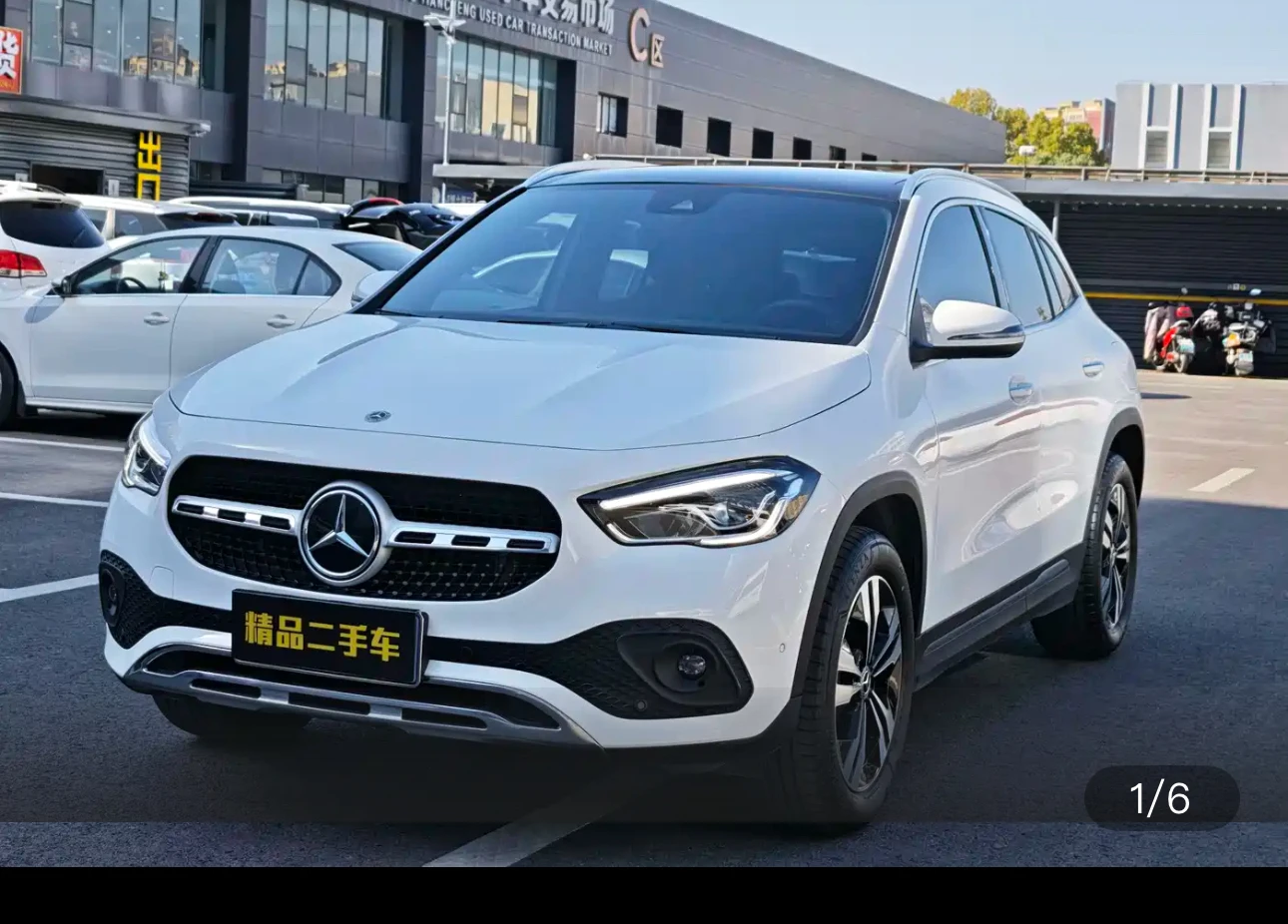 Mercedes-Benz GLA-class 200