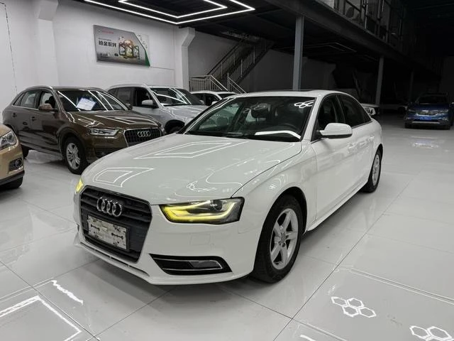 Audi A4L 35 TFSI Standard