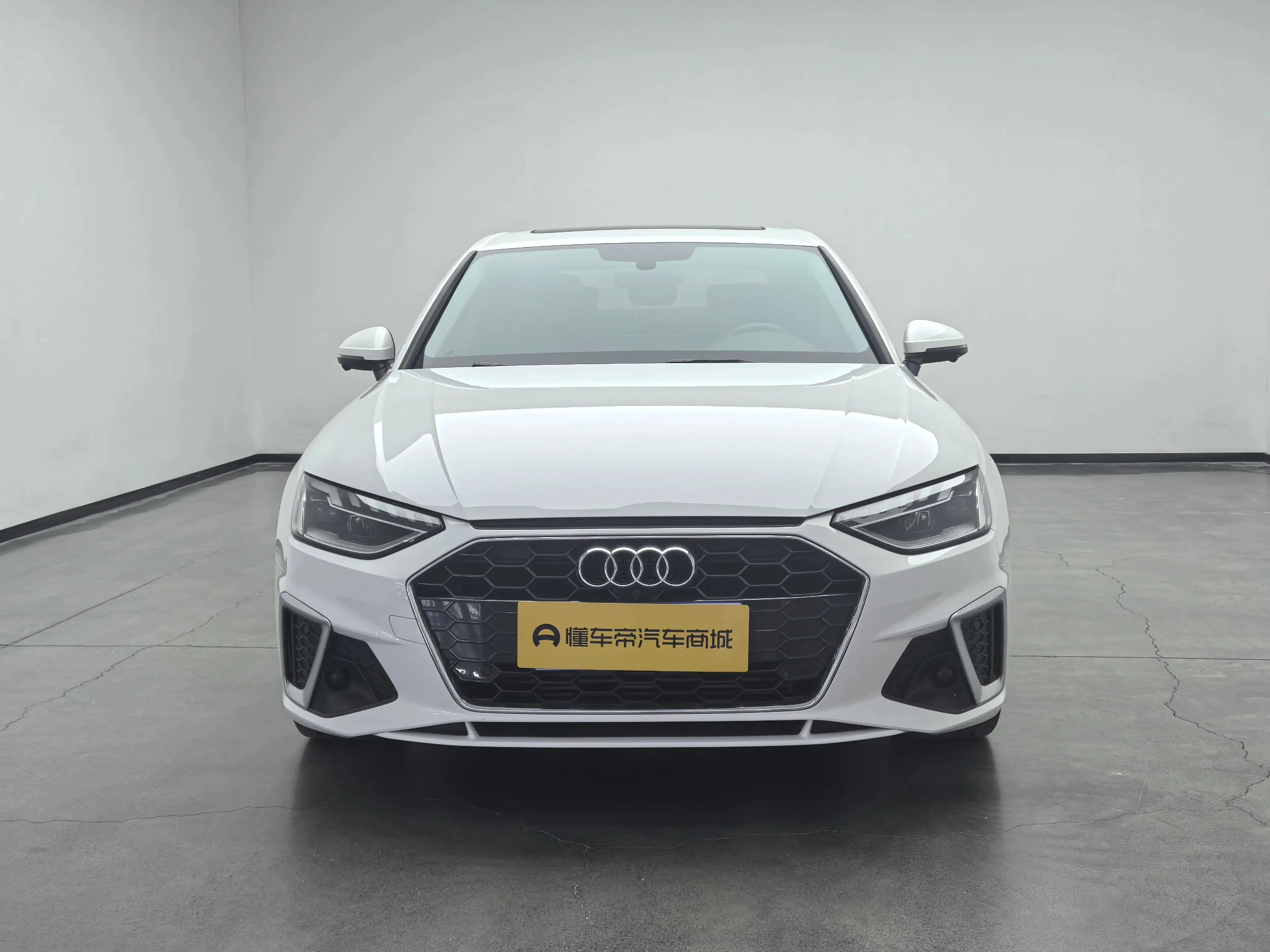 Audi A4L 40 TFSI Fashion Dynamic - exterior