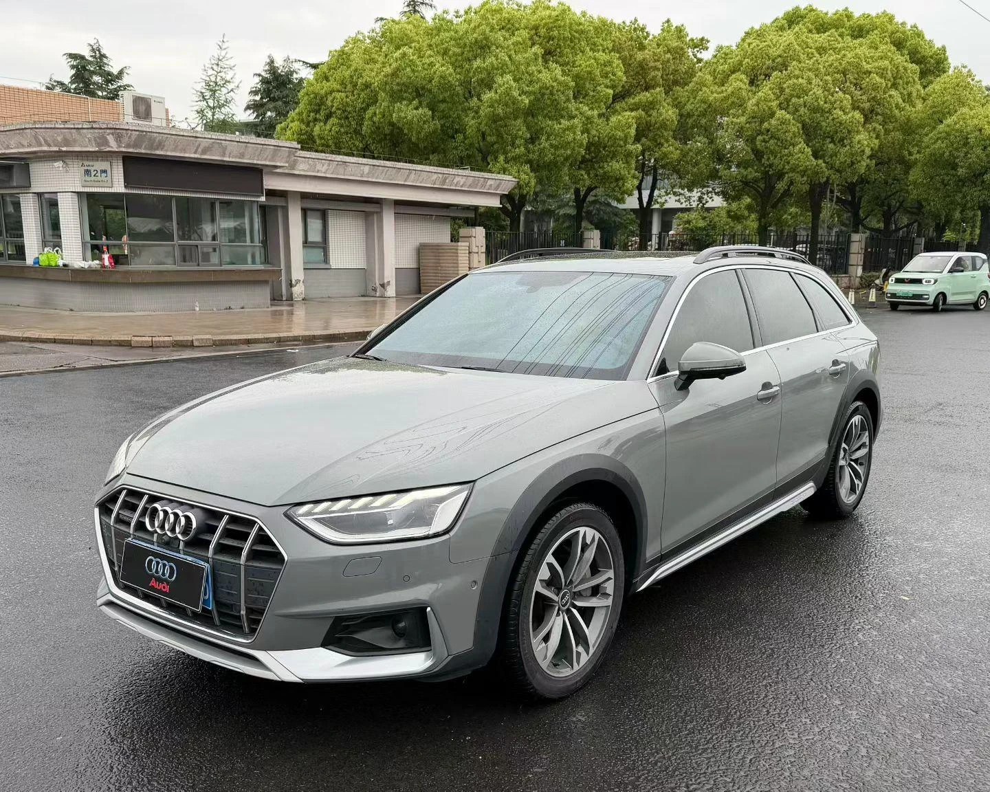 Audi A4  allroad quattro 