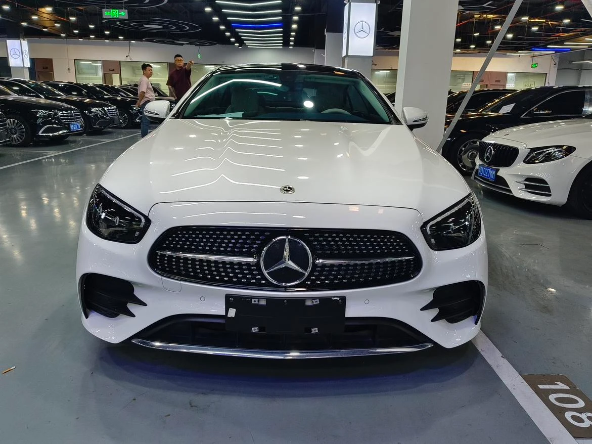 Mercedes-Benz E-Class  260 Coupe - exterior