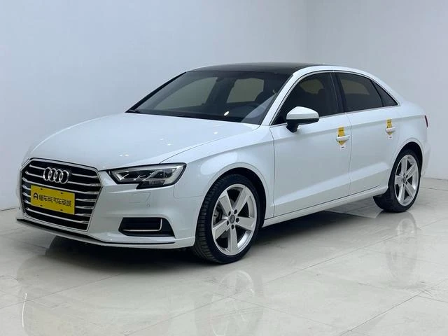 Audi A3 35 TFSI Style Trim