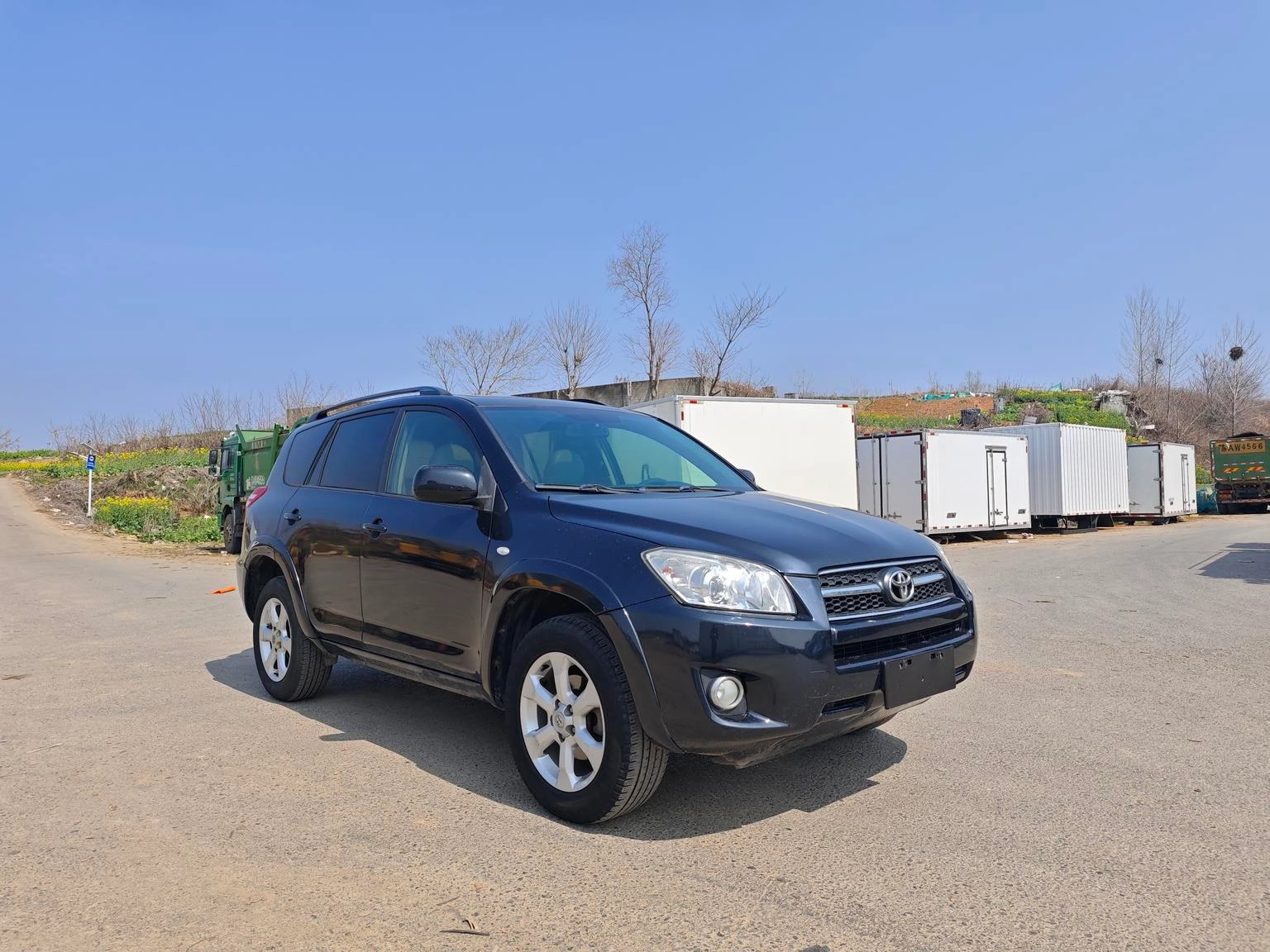  Toyota RAV4  - exterior