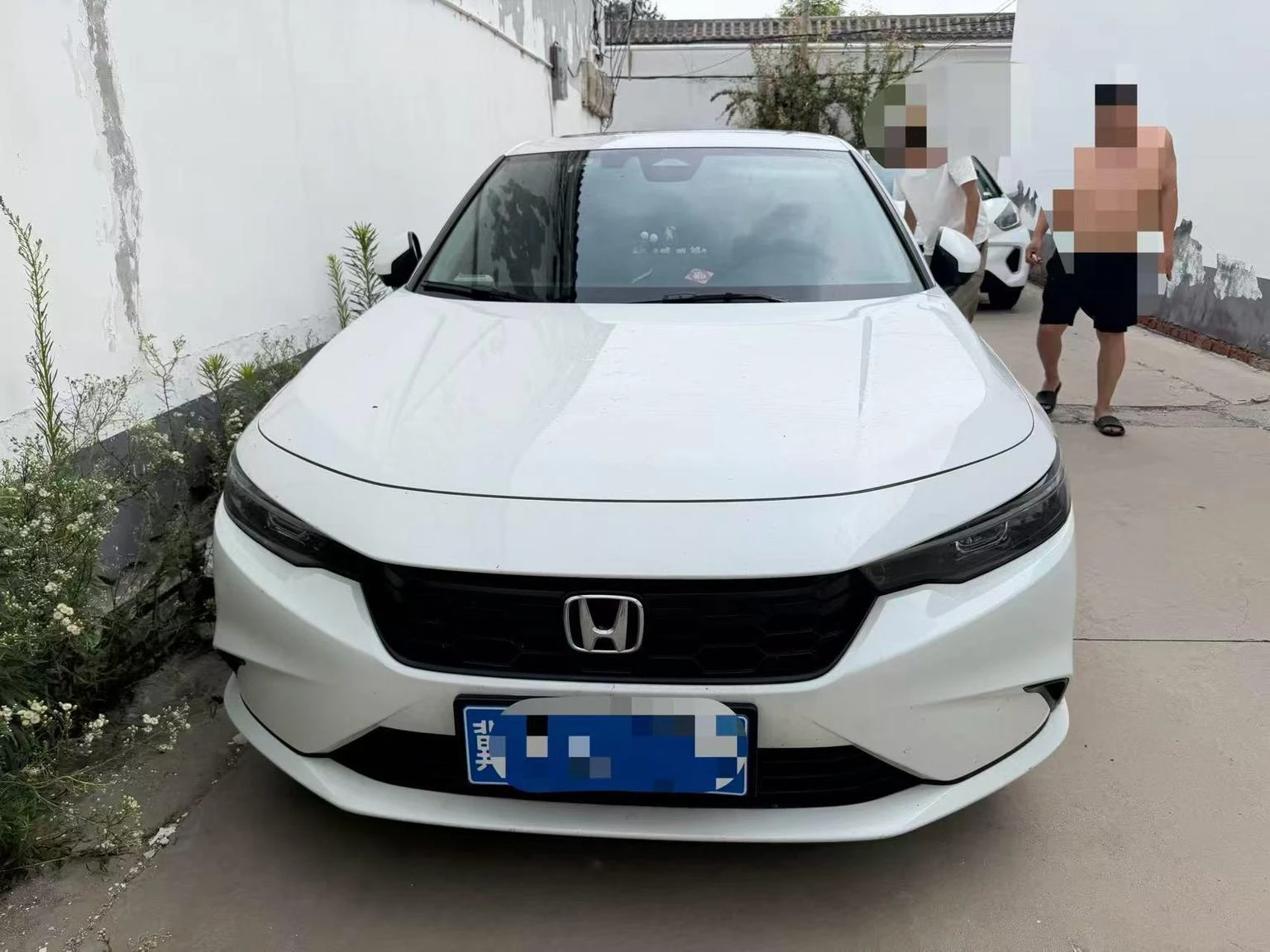 Honda Integra 240TURBO CVT Tech Edition - exterior