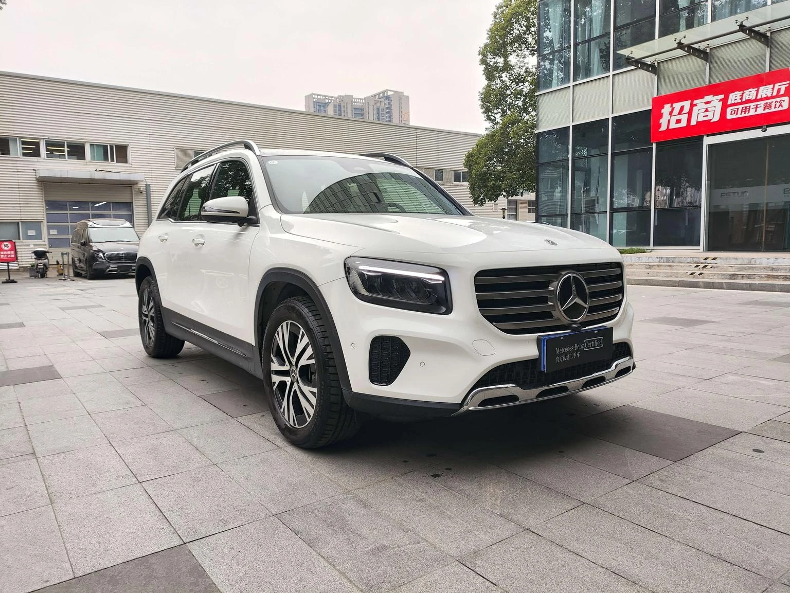 Mercedes-Benz GLB-Class GLB220 Facelift Dynamic - exterior