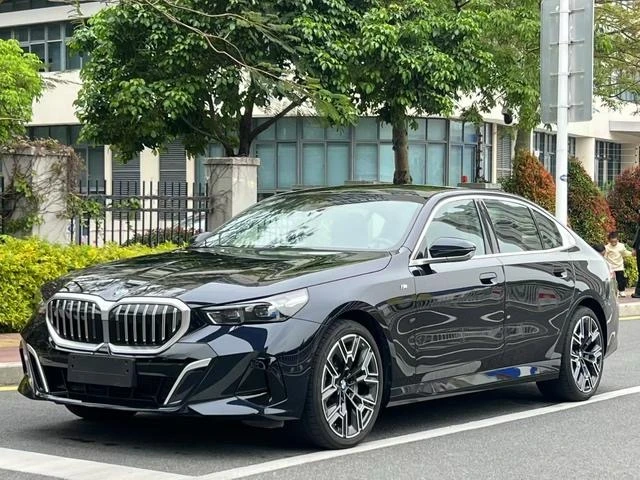 BMW 5 Series 530Li Luxury
