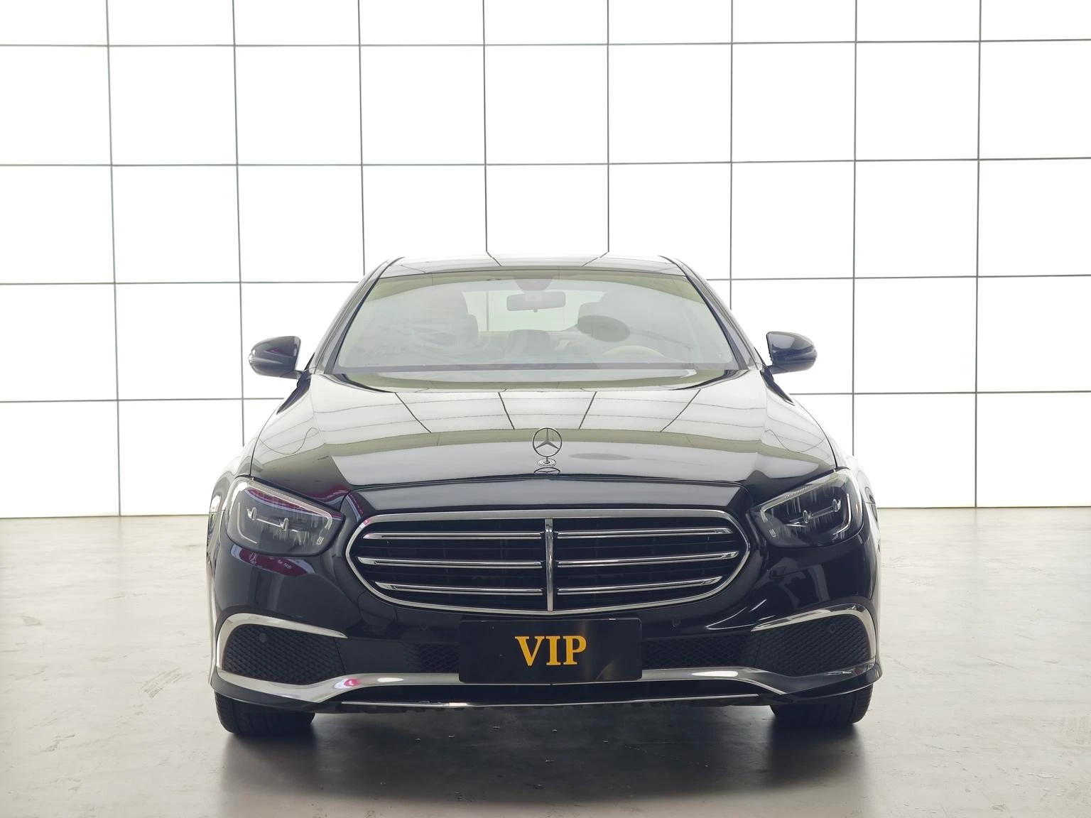Mercedes-Benz E-Class E260 L - exterior