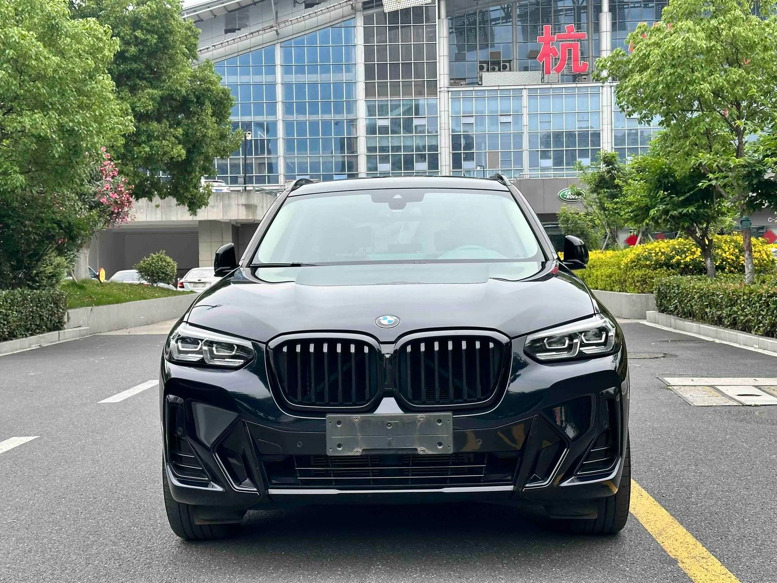 BMW X3 xDrive30i Leading M Shadowline Package - exterior