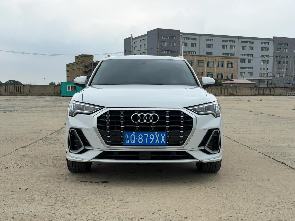 Audi Q3 35 TFSI - exterior