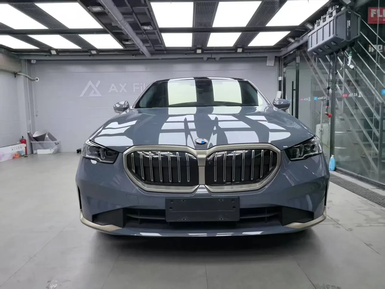 BMW 5 Series 530Li Luxury - exterior