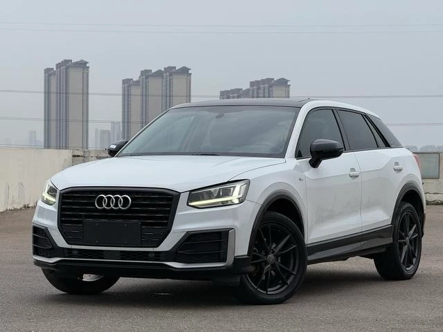 Audi Q2L 35TFSI Fashion Dynamic