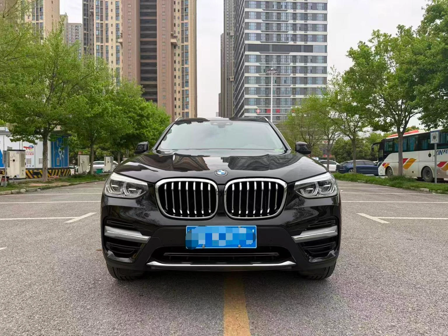 BMW X3 xDrive 28i - exterior