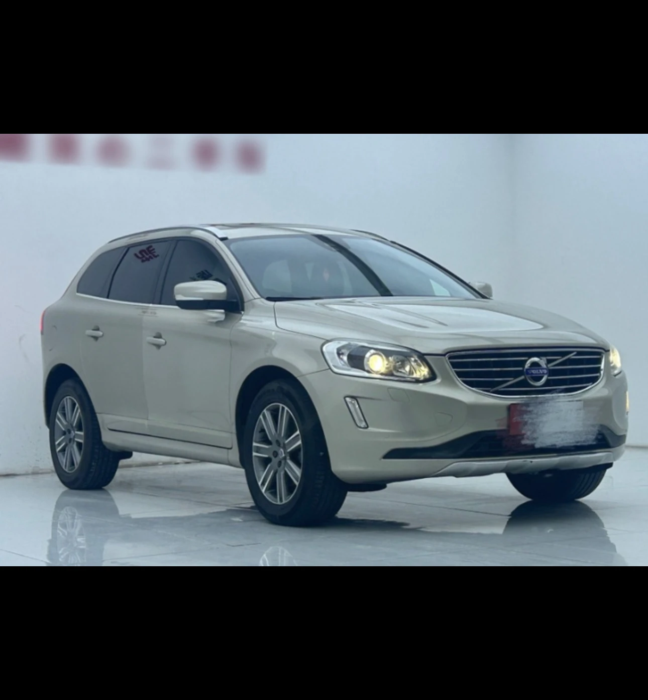 Volvo XC60 T5 AWD - exterior