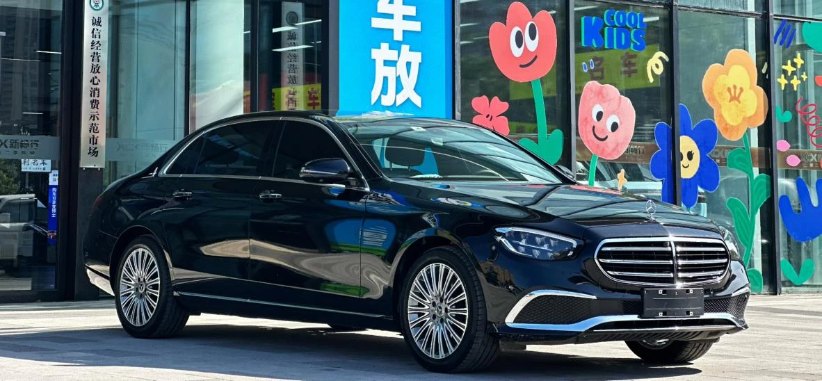 Mercedes-Benz E-Class 300 L Luxury Sedan - exterior