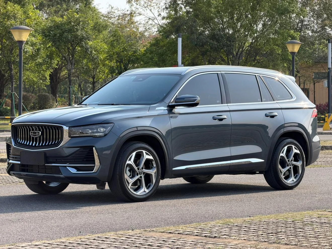 Geely Xingyue L 2.0TD High-Power Automatic Two-Wheel Drive Yunqi Edition