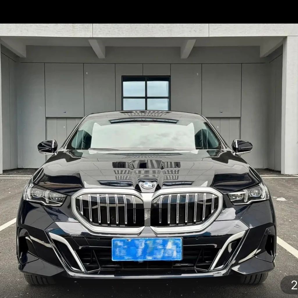 BMW 5 Series 530Li Exclusive - exterior